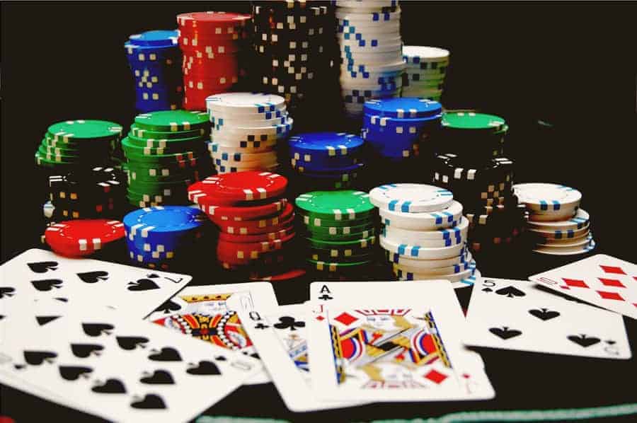 Top game đánh bài ăn tiền trên điện thoại di động dễ thắng nhất năm 2019